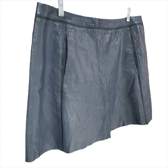 VINCE Buttery Soft Leather Miniskirt in Gray-Blue with Black Accents Size 12 - Picture 4 of 8